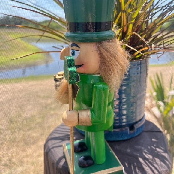 Ashland Irish Leprechaun Nutcracker St. Patrick's Day 9 in. Tall Wooden - Picture 12 of 12